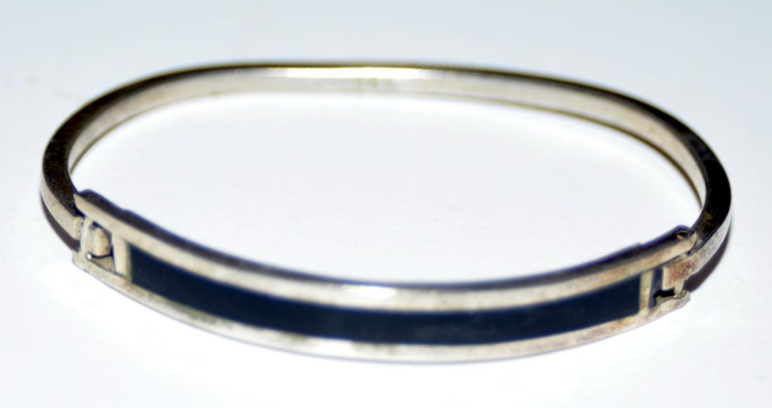 Sterling vintage bangle bracelet- onyx inlay (1 of 2)