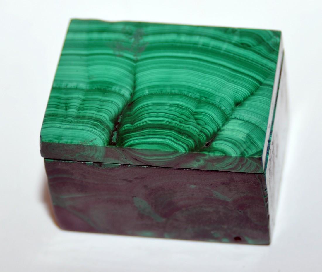 Malachite box -top green marbled: Specimen malachite box with cover about 1 3/4 x 1 1/4 inches - great for your treasures