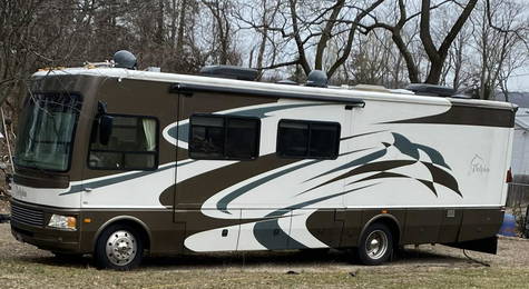 RV National Dolphin 36 feet 2 slides