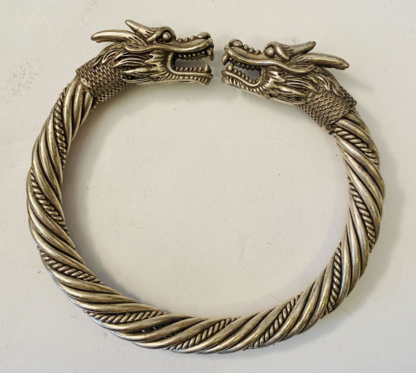 Dragon cuff bracelet detailed (1 of 3)