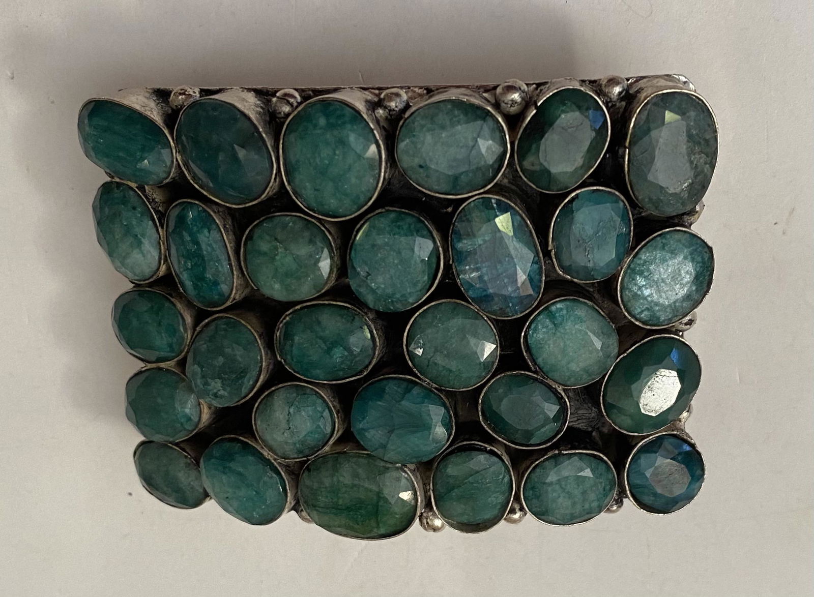 Emerald large belt buckle (1 of 3)