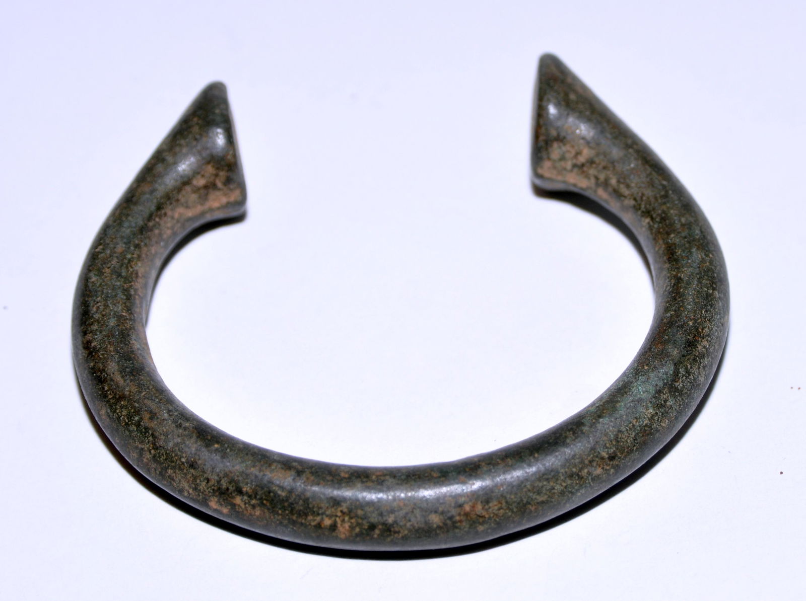 Bronze manilla slave bracelet (1 of 2)