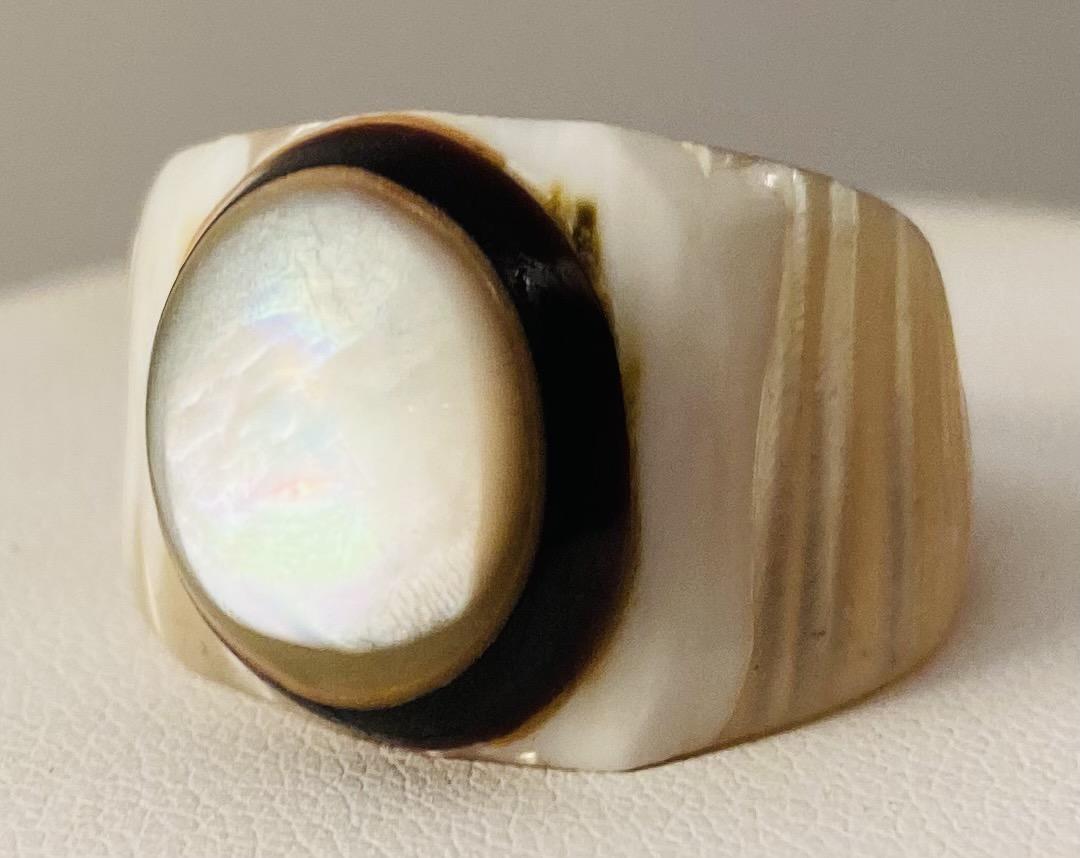 Seashell custom ring mother of pearl: Custom made mother of pearl seashell ring - nice condition .