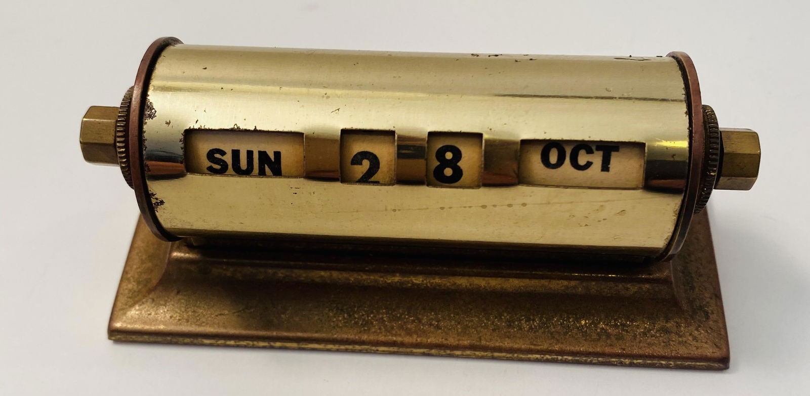 Brass roller desk calendar (1 of 3)