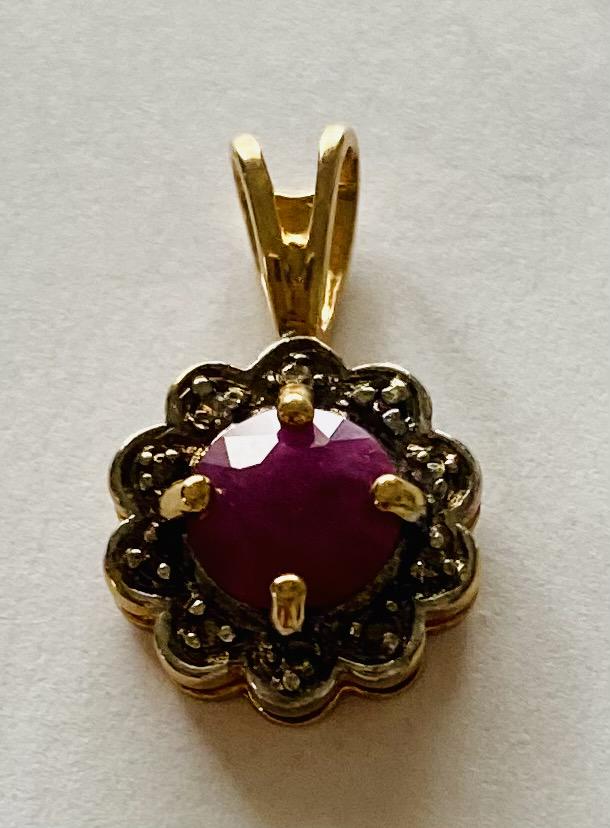 Vermeil ruby pendant (1 of 3)
