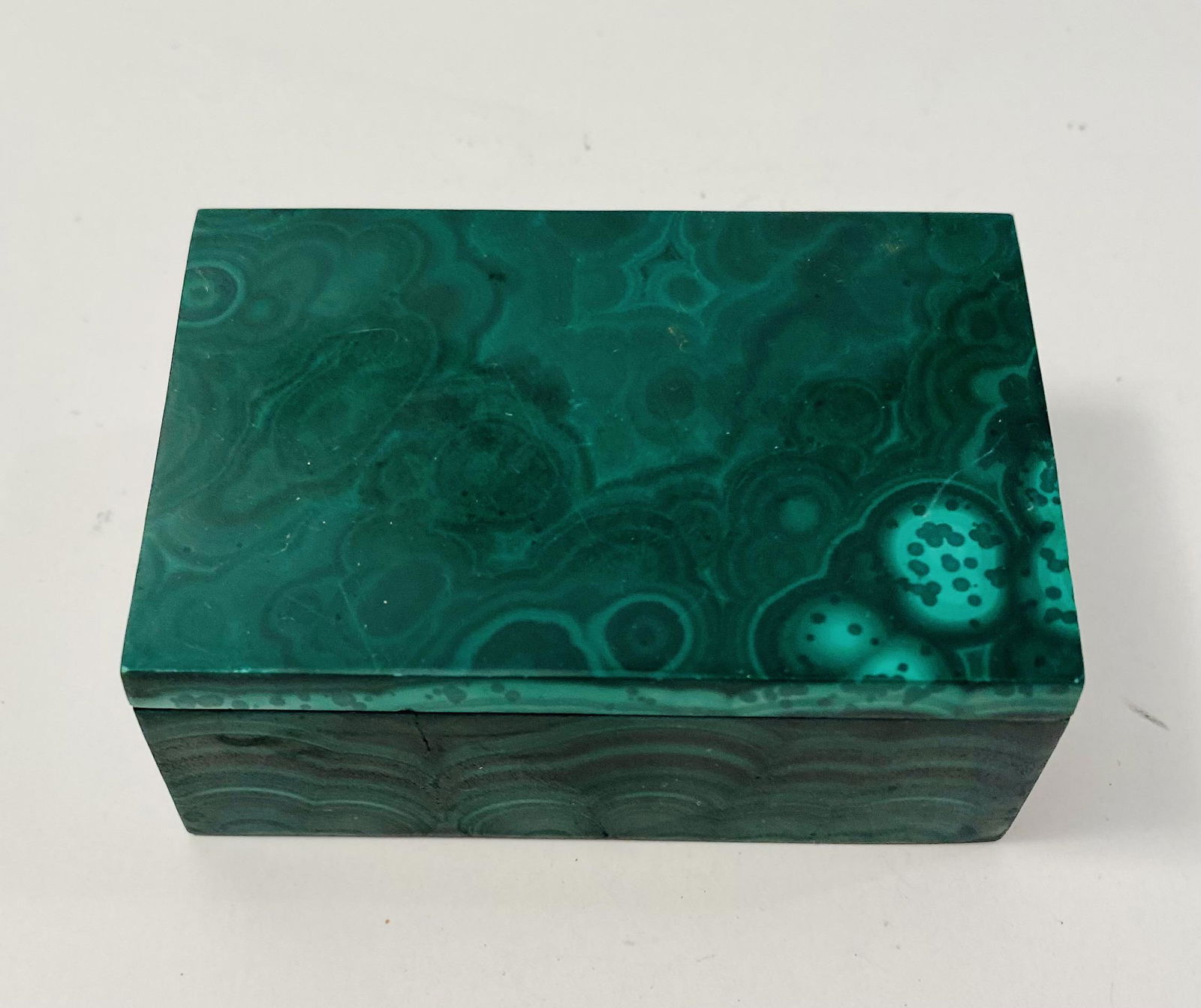 Malachite covered box/dresser (1 of 5)