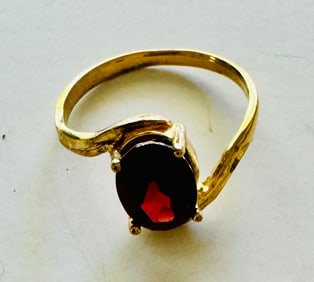 Garnet vermeil ring