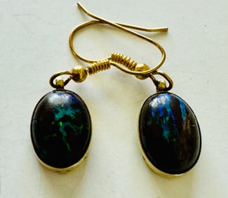 Opal 14k earrings oval