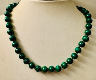 Malachite beads knotted silk