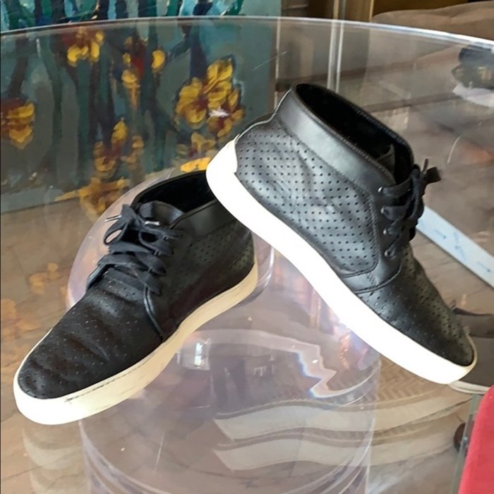 Rag & Bone Perforated Blk Leather Chukkas sz 38/8: Nice pair of black leather chukkas by Rag & Bone New York, size 38 EU/8 US, very good condition with little wear, very clean inside out, mild to medium wear to the out soles.