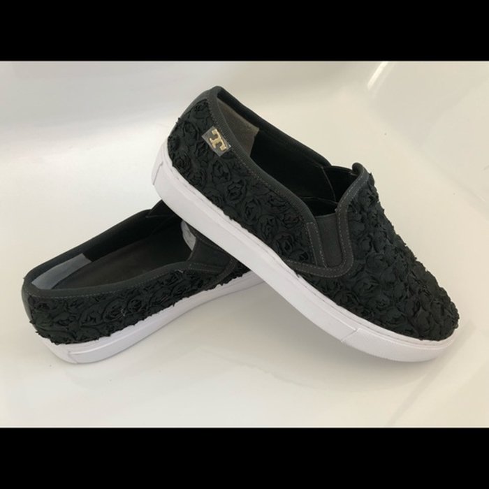 Tory Burch Rosette Slip-On Sneaker size 8M (1 of 8)