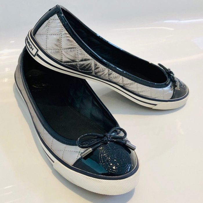 Tory Burch "Skyler" Loafers in Leather & Silver sz 6.5 (1 of 8)