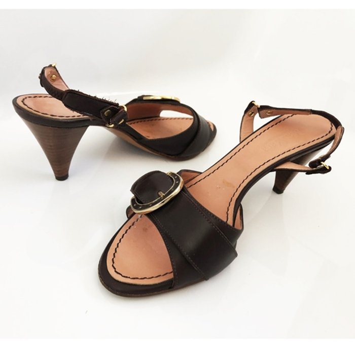 Italian Slingback Low Heels by Max Mara, sz 7.5: Beautiful Max Mara Italian made leather slingback heels with a brass buckle , the shoes show little wear to sole, the insoles had a foam cushion and when it was removed it left some glue residue but i