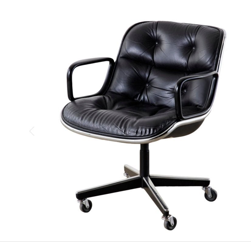 Charles Pollock for Knoll Executive Chair: American modern executive chair designed by Charles Pollock for Knoll in the 1960s. The piece has a leather covered plastic back, aluminum frame and a tufted leather seat. Original Knoll label on the