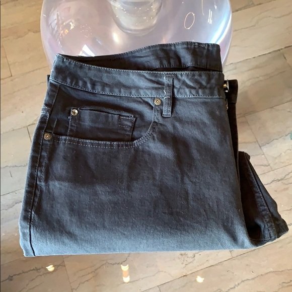 Buffalo David Bitton SAM-X Jeans sz 36x32 slim st8: Nice pair of men’s jeans designed and manufactured by Buffalo David Bitton and part of the SAM-X. Collection, slim straight fit size 36 (19” across waist) x 32” inseam x 11” rise x 9” leg op