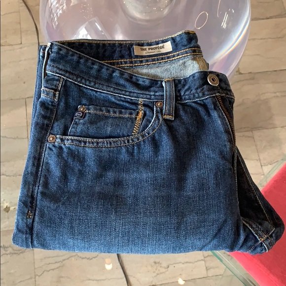 AG Adriano Goldschmied THE PROTÉGÉ 31x32 USA Made: Nice pair of men’s jeans designed and manufactured by AG Adriano Goldschmied in Los Angeles California and part of THE PROTÉGÉ collection, straight leg fit, 31” waist x 32” inseam x 8” leg o