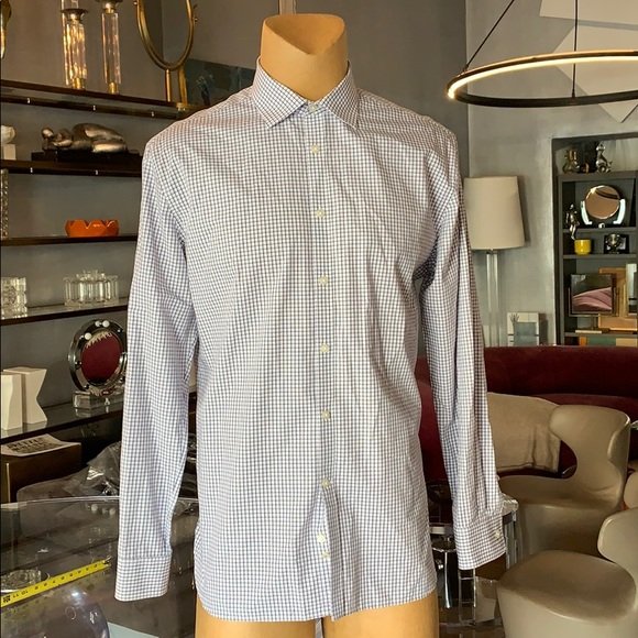 SLIM FIT Dress Shirt by John Varvatos size 16 1/2: Beautiful long sleeve dress shirt designed and manufactured by John Varvatos, slim fit and size 16 1/2, white and navy blue checkered pattern. Minimal wear with no rips, holes or stains and from a pet