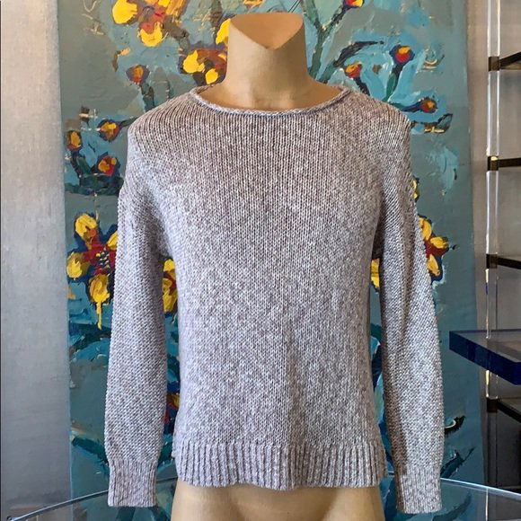 Men’s Knit Sweater by Vince size L: Beautiful knit sweater designed and manufactured by Vince, wide crew neck style, with an opening on the bottom side, lavender hints of color with light gray blend.Excellent condition with minimal wear