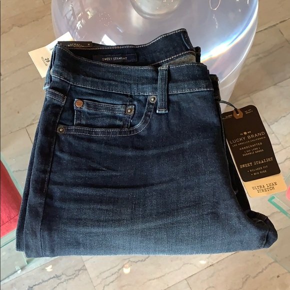 Women’s Jeans sz 29x32 SWEET STR8, New With Tags: Beautiful pair of women’s jeans designed and manufactured by Lucky Brand Jeans, size 29 waist (16 inches across) x 32” inseam x 9” rise x 7.5” leg opening. New with tags. Sweet straight model,