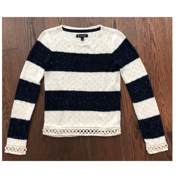 E-Land American Classic Womens Sweater: Beautiful sweater by E-Land American Classic MARKED 160/84A.The piece is in excellent condition, clean and free of stain or holes or rips. From a pet free smoke free home. 23" top to bottom, 15.5" fro