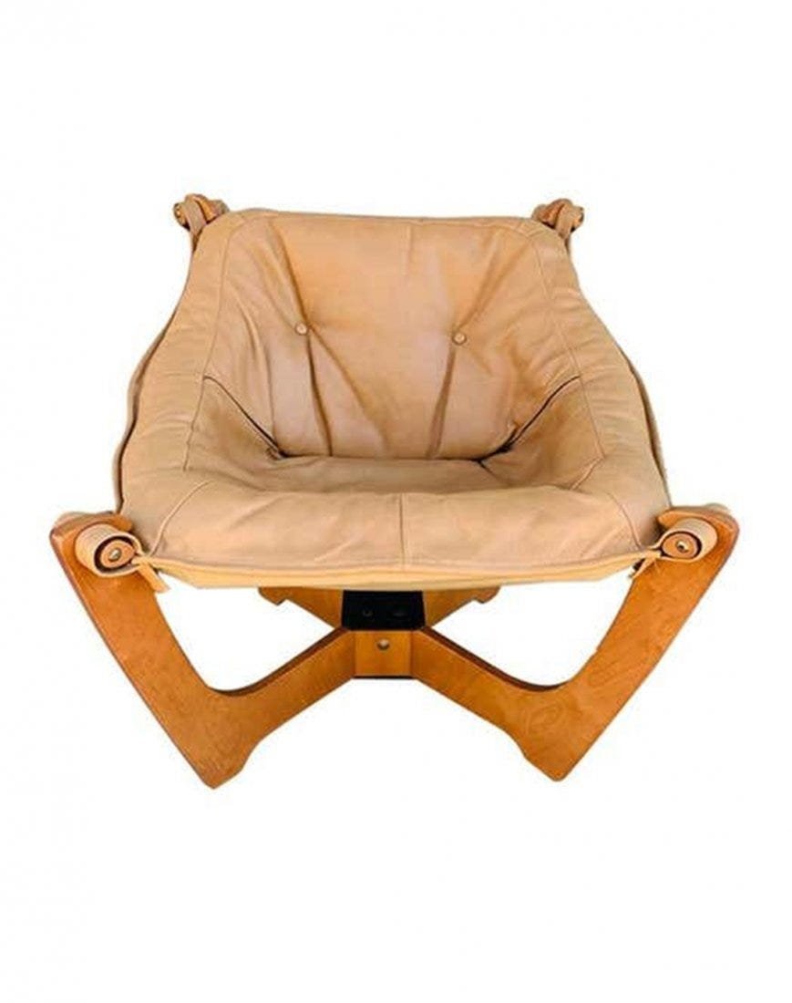'Luna' Chair by Odd Knutsen in Tan Leather: Offering a very nice tan leather 'Luna' chair with teak frame by Odd Knutsen. The chair is extremely comfortable and sits on a four post teak frame with sturdy leather straps fastened to the frame. Th
