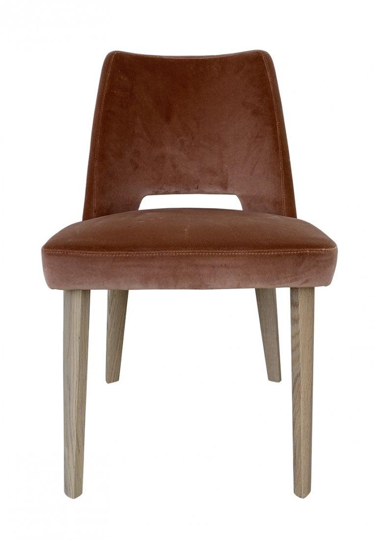 Thea Chair by Pinuccio Borgonovo 4 Gallotti&Radice: Beautiful chair designed in 2015 by Pinuccio Borgonovo and manufactured by Gallotti & Radice. The chair is uphholstered in Velvet pattern Brick3701 from their catalogue and ashwood legs. The chair has