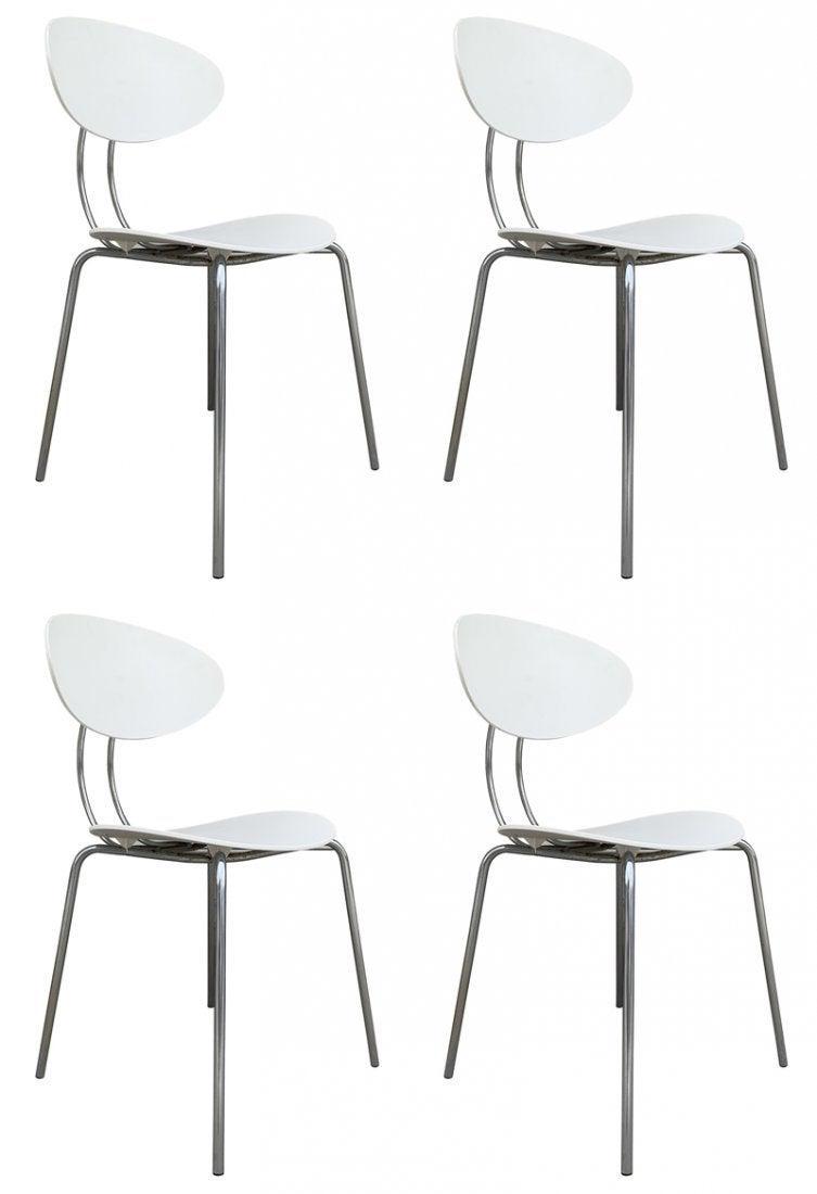 Set of 4 Chairs By Sintesi Model Elyt, Made in Italy: Set of 4 modern stacking chairs with white molded seats and chromed legs. The frames show rust and the seats have marks and scuffs. The chairs are made in Italy by Sintesi and part of the Elyt collect