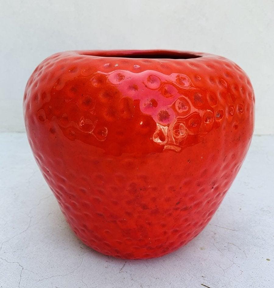 Vintage McCoy Strawberry Cookie Jar (1 of 8)