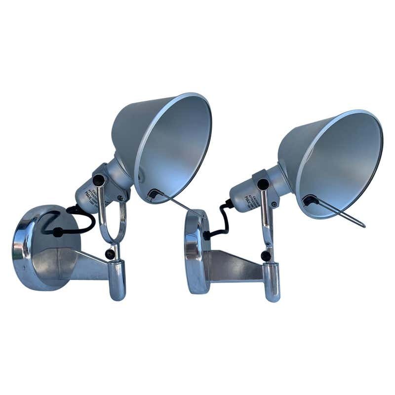 Pair of Tolomeo Spot Wall Sconces by Artemide: Pair of Tolomeo spot wall lights designed Michele De Lucchi Giancarlo Fassina and manufactured by Artemide.An extension to the iconic Tolomeo family, Tolomeo wall spot combines the head of the Tolomeo