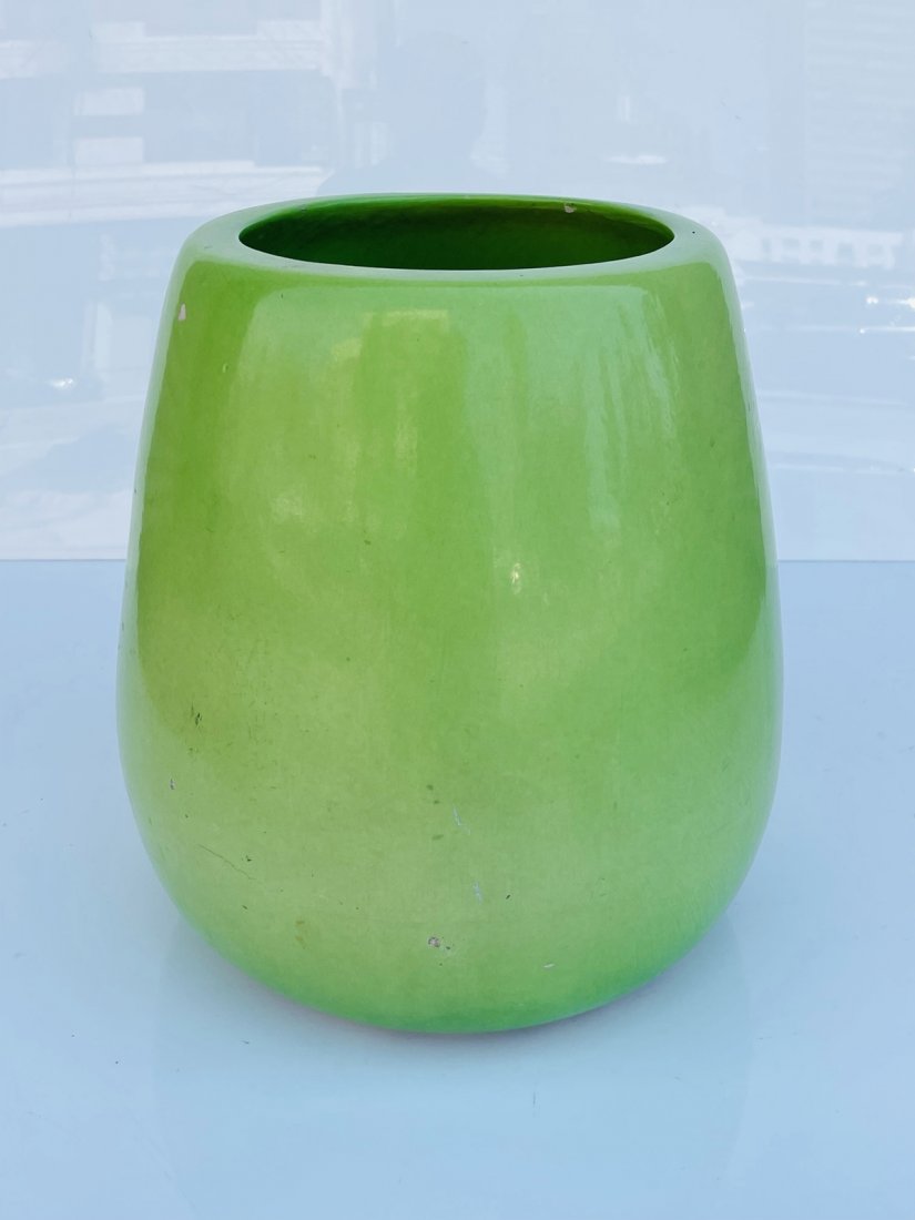Large Lime green ceramic planter (1 of 13)