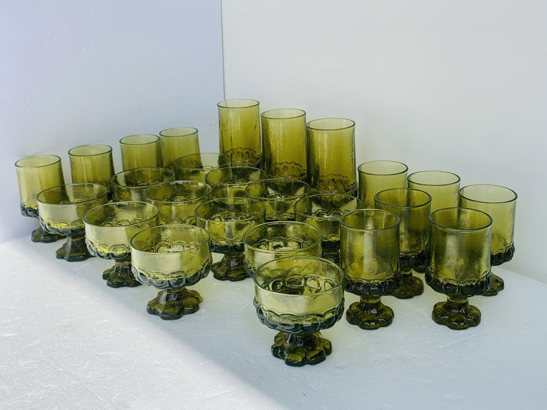Set of 25 Pressed Glass Pieces, Water, dessert Glasses (1 of 5)