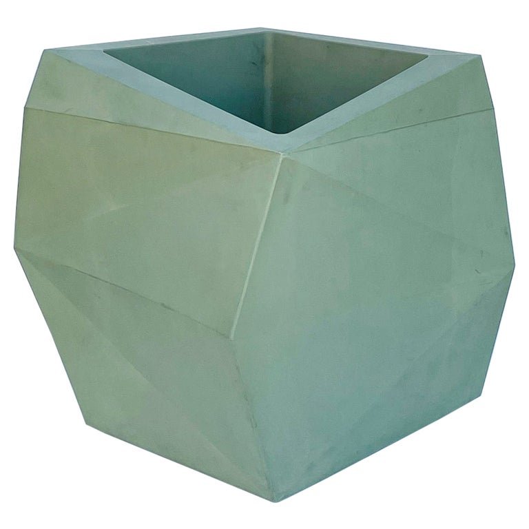 Large Faceted Planter 15x21.50x21.50 (1 of 14)