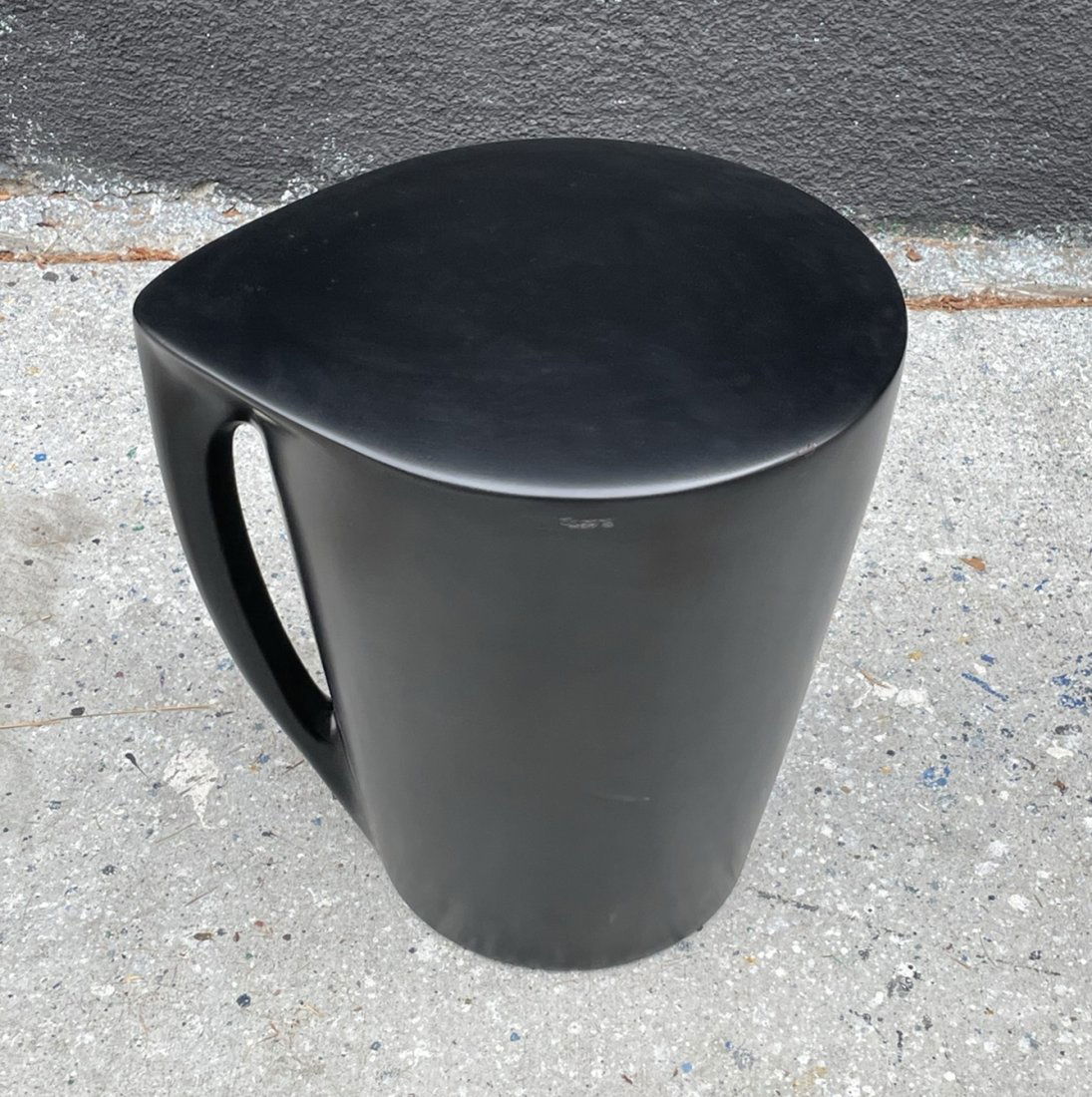 Philippe Starck 2008 Miss T XO Icon Porcelain Seat (1 of 11)