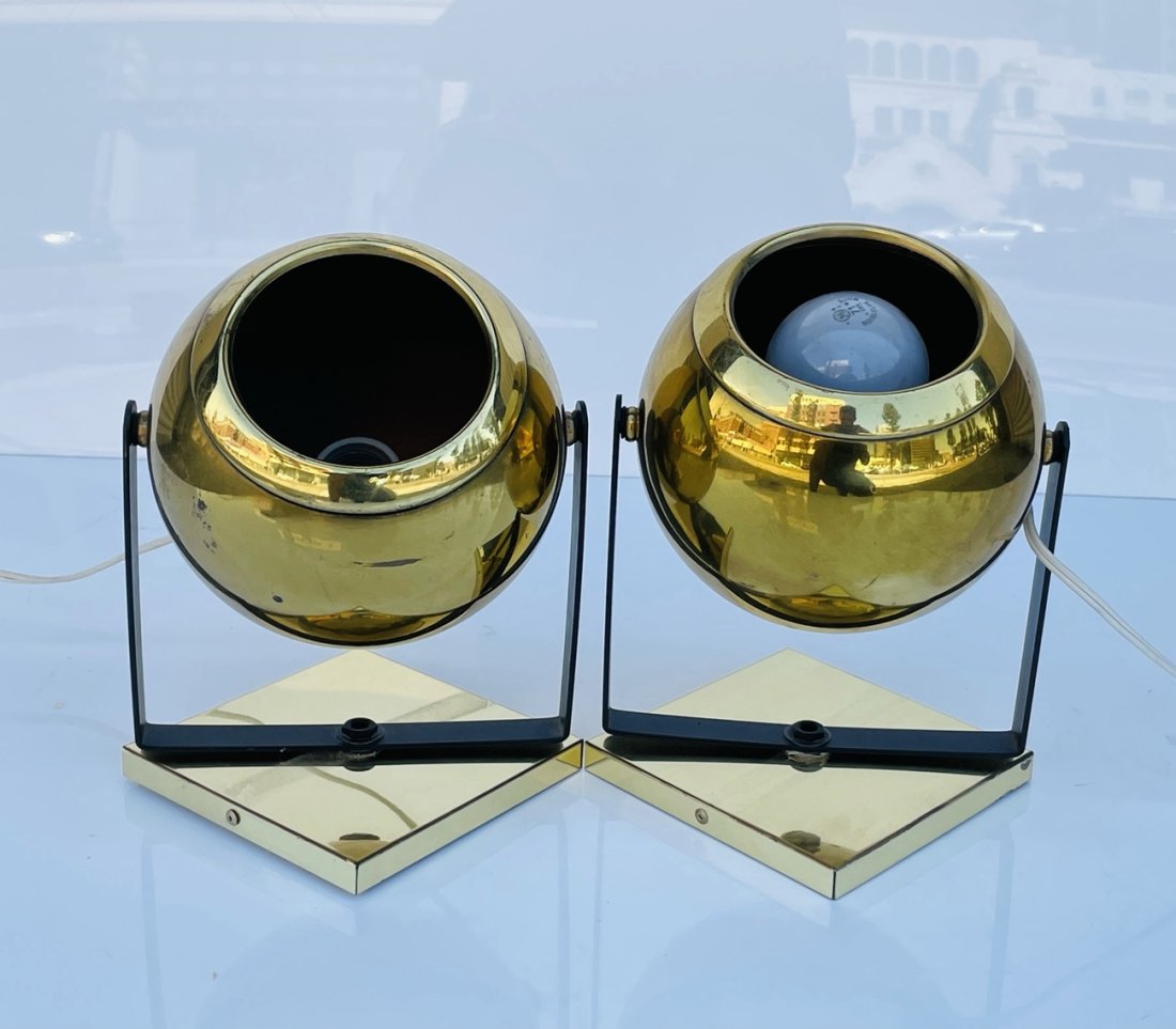 Pair of Vintage Brass Spot Wall Lights (1 of 18)