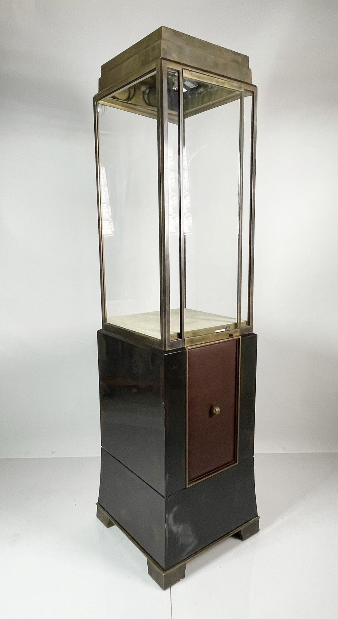 Solid Brass, Glass and Flamewood Display Cabinet att to Mastercraft (1 of 16)