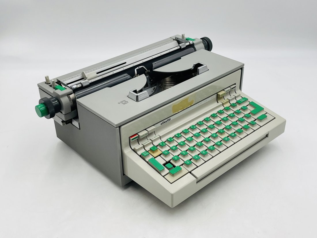 Vintage Typewriter by Ettore Sottsass for Olivetti, Model Praxis 48: Ettore Sottsass, like many Italian designers, was originally trained as an architect before going on to a long career in multi-disciplinary design. That background may help explain the architectural l