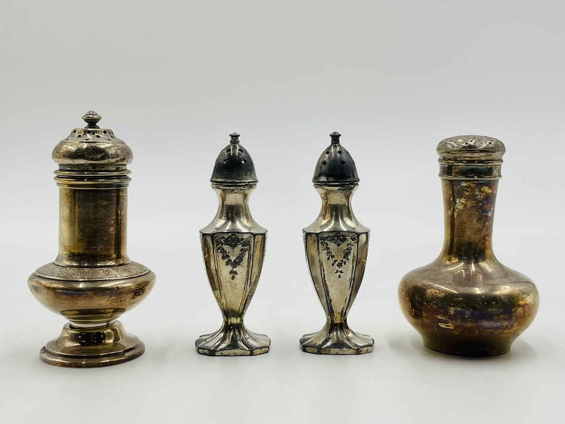 2 Sets of Silver Plated Salt & Pepper Shakers Including Reed & Barton Seamless (1 of 20)