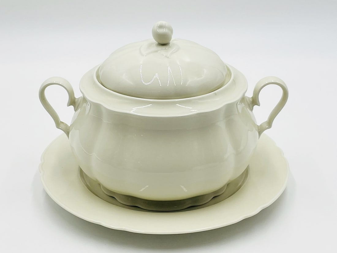 Vintage Soup Tureen & Serving Platter by Seltmann Weiden Bavaria-West Germany (1 of 14)