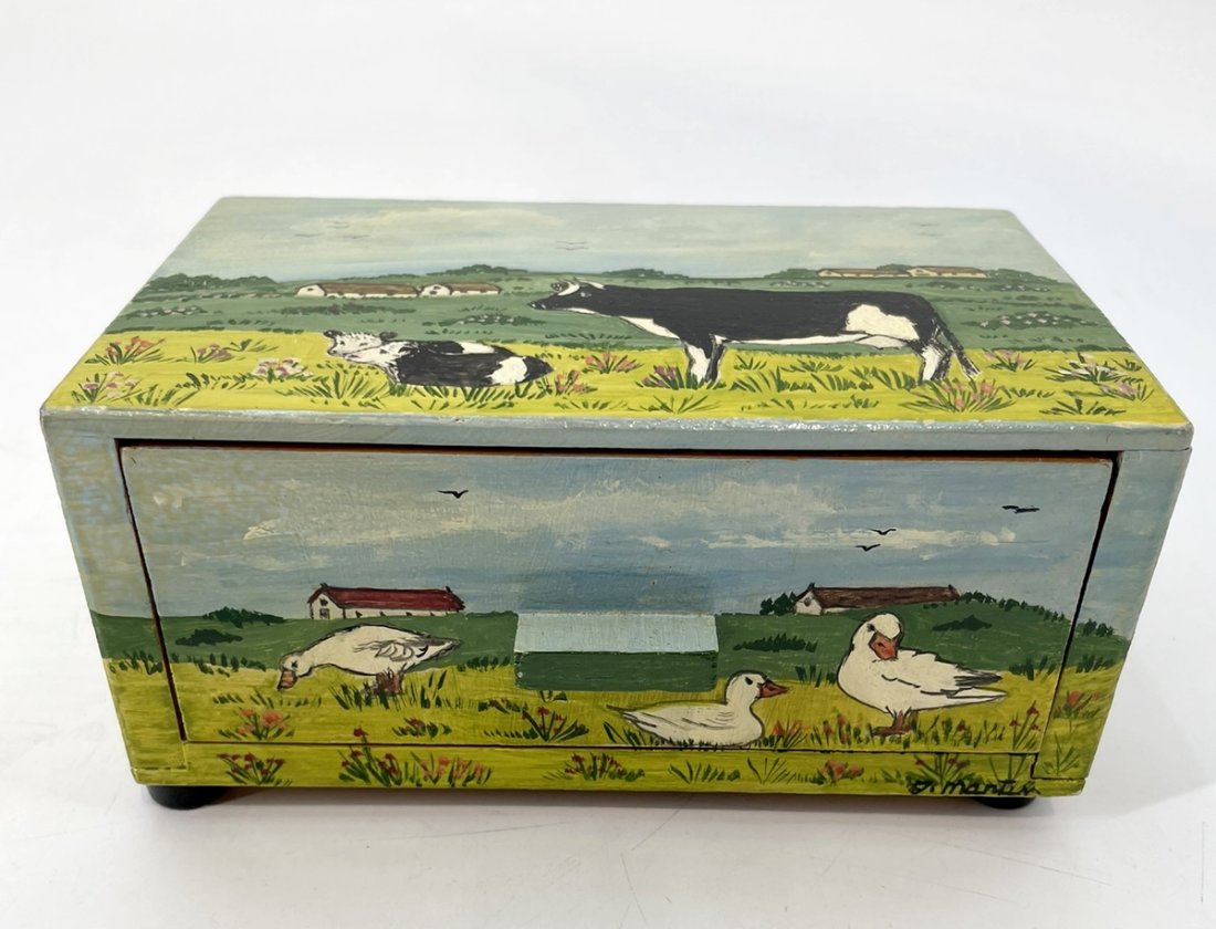 Vintage Irish Music Box, - When Irish Eyes are Siling- by Bray CO. Signed: Vintage Irish Music Box, - When Irish Eyes are Siling- by Bray CO Measurements: 6 inches wide x 4.50 inches deep x 3 inches high. It appears to be signed L. mARTIN. All items are sold as is. The aucti