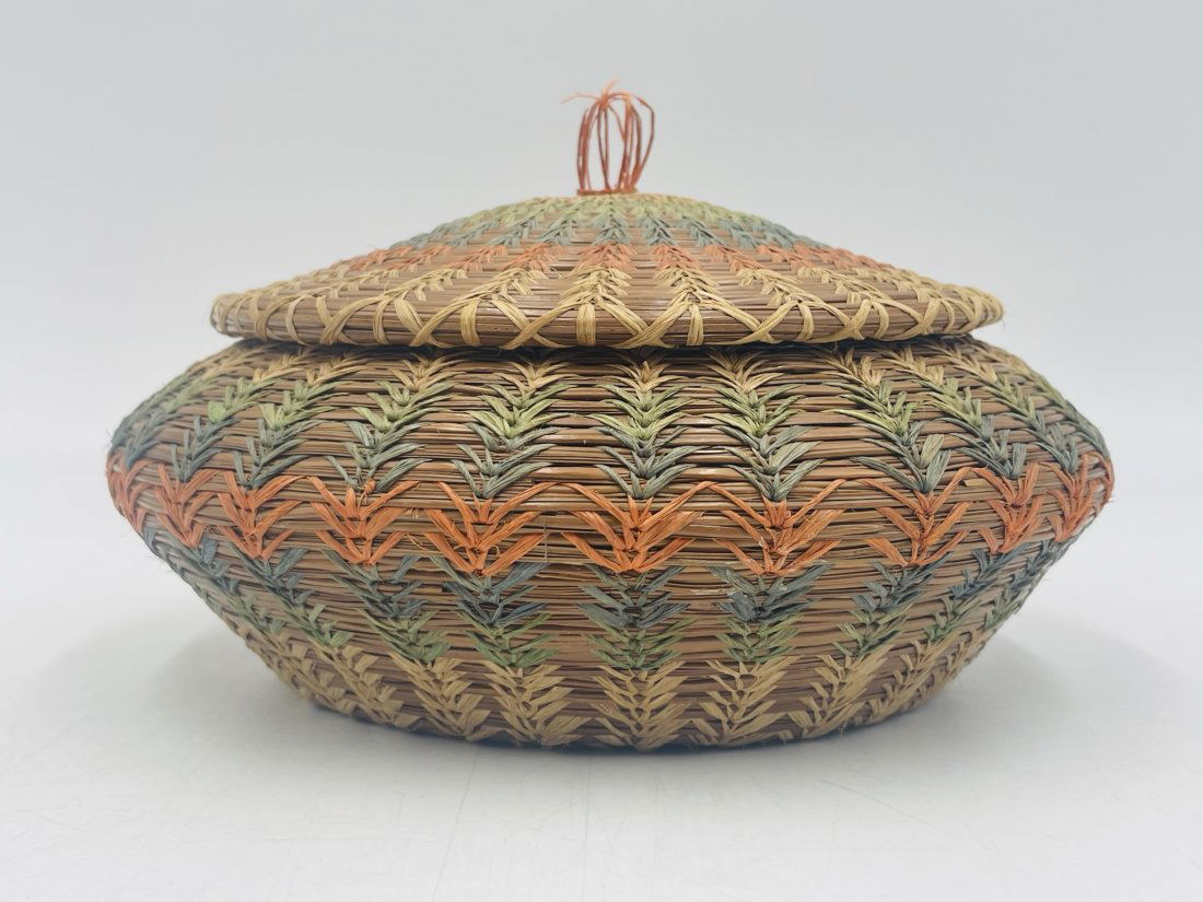 Vintage Woven Basket possibly Native American, Possibly by John Coushatta (1 of 12)