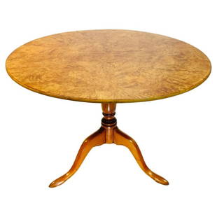 Swedish Table In Birchwood Root Veneer, Sweden 1940's: Vintage Swedish Table in Birchwood Root Veneer, hailing from the picturesque Sweden of the 1940s. With its round silhouette and three sturdy legs, this table exudes a sense of graceful elegance Unmark