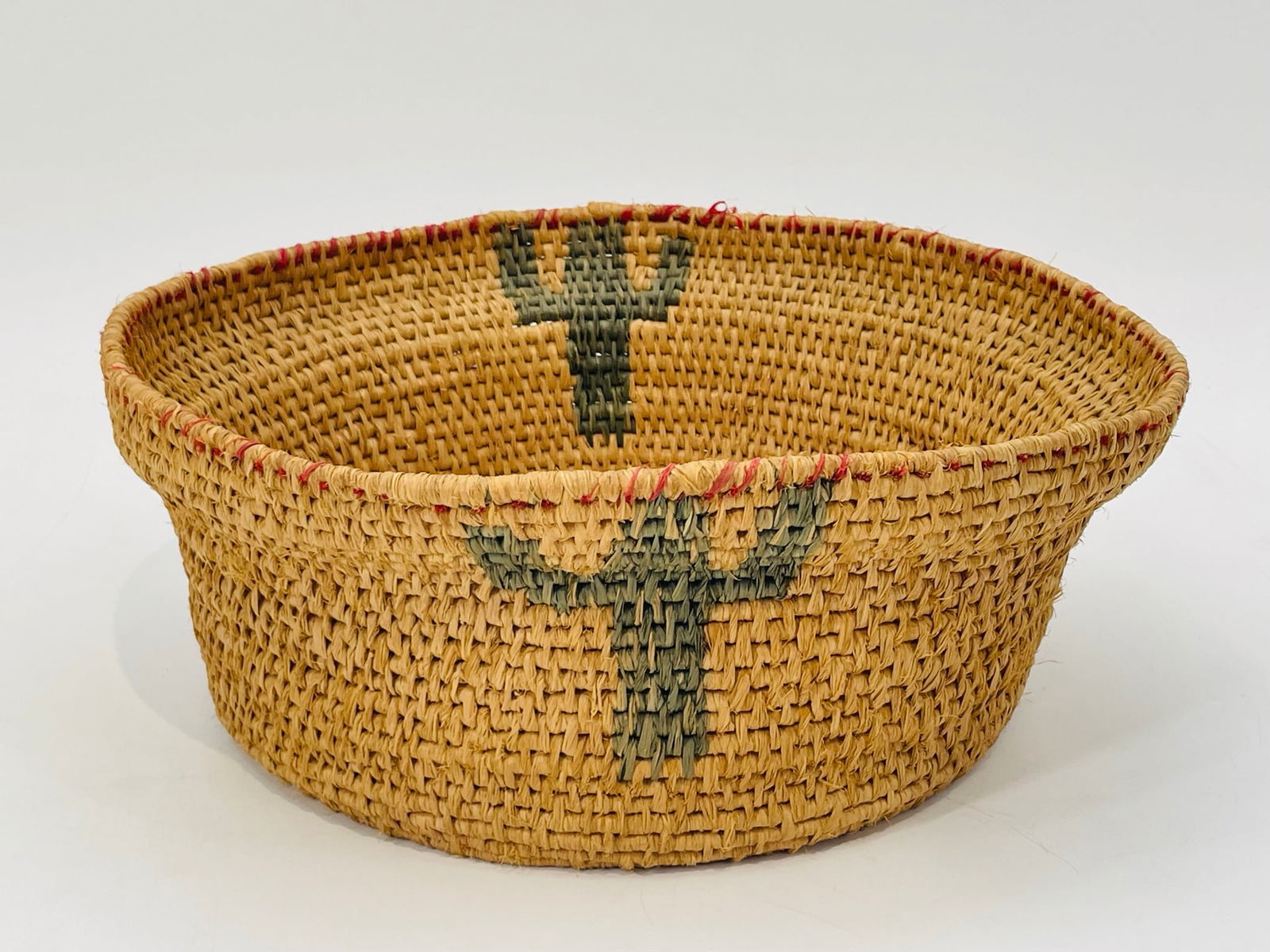 Native American Weaved Basket (1 of 16)