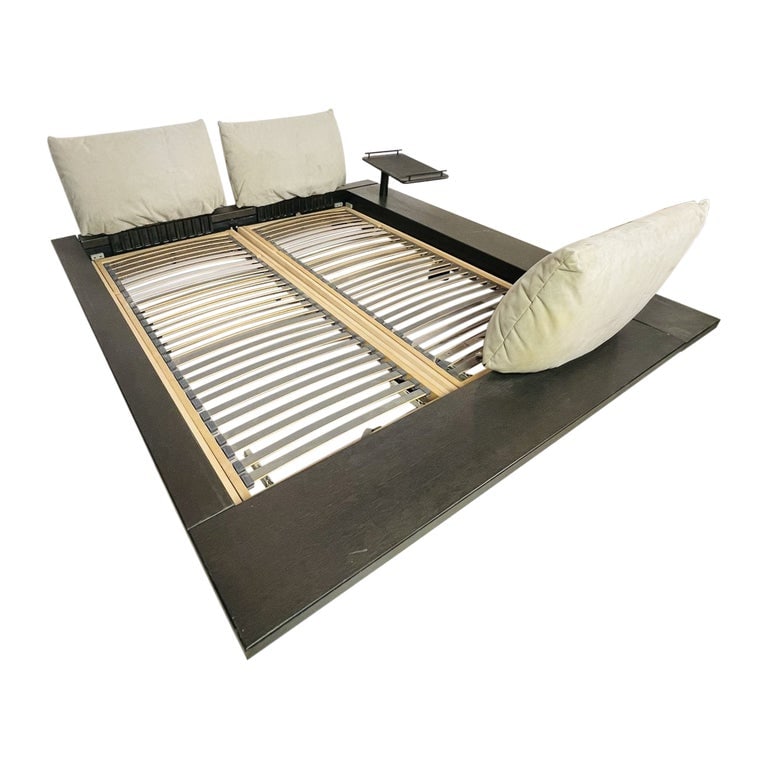 Qeeen Size Bed by Peter Maly for Ligne Roset (1 of 17)
