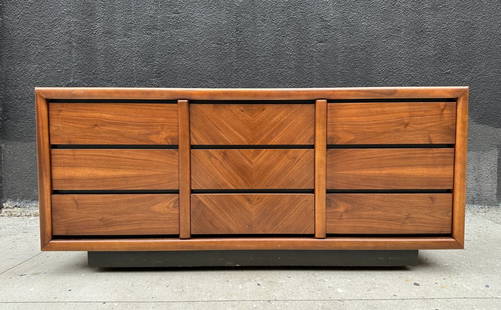 Six Drawer Dresser by Lane Furniture, Made in the USA.: Vintage six drawer dresser designed and manufactured in the USA by Lane Furniture. The piece has a beautiful wood grane finish and the drawers open and close smoothly. Measurements: 68 inches wide x 1