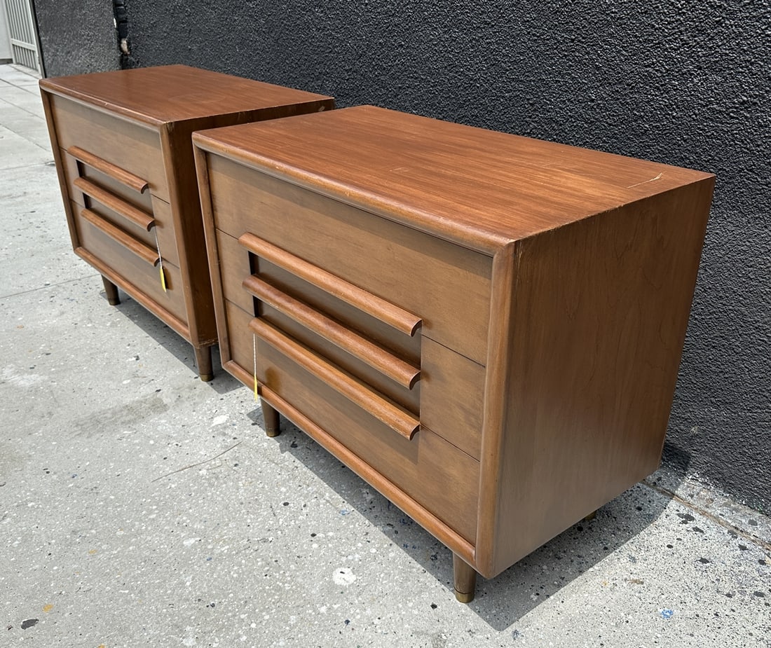 Pair of 1960's Dressers/Nightstands by Furniture Guild of California: Vintage set of Dressers or nightstands designed and manufactured in California by Furniture Guild of California. Each dresser has three drawers with very stylish handles. The dressers retain the manuf