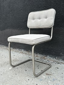 Modern Chair With Tufted Seat and Back