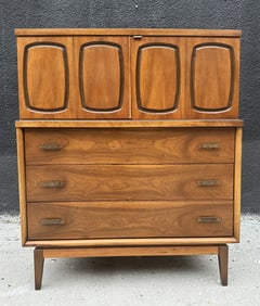 Mid 20th Century Broyhill Lenoir House Highboy Dresser/Gentleman's Chest Armoire