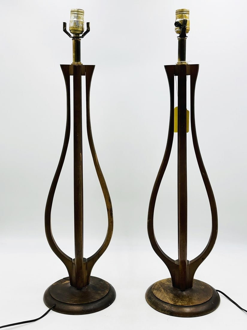 Pair of Mid-Century Modern Walnut Lamps (1 of 12)