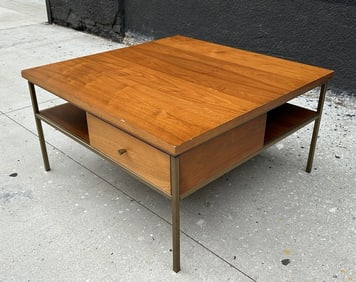 Coffee Table With Two Drawers in the Style of Paul McCobb