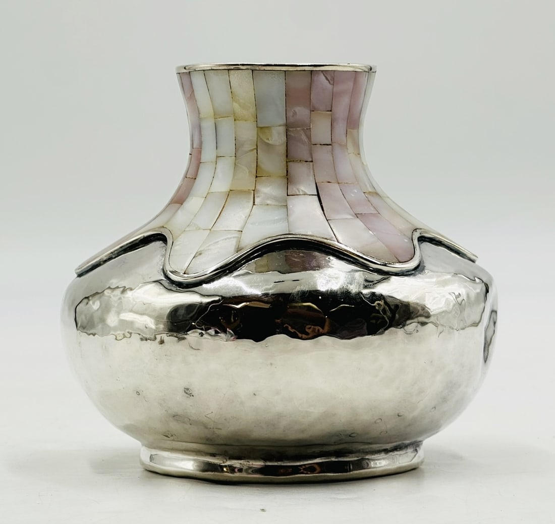Silver and Mother Of Pearl Vase By Los Castilo, Mexico 20th Century (1 of 9)